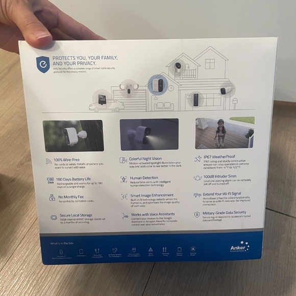 Eufy camera w/ home base & sensors - Picture 4 of 6